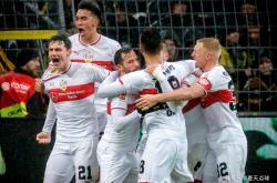 开云体育官网-拜仁慕尼黑惊险过关,成功晋级四强