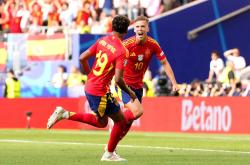 开云体育在线-欧洲杯赛事回顾:历史交锋具有深厚内涵的简单介绍