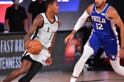 开云体育直播-76人碾压吉林队，德罗赞惊艳四座