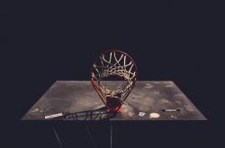 开云体育下载-伊萨克独舞萨格勒布，年度焦点战中的克罗地亚式胜利