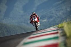 开云下载-新星闪耀焦点战，帕尔默在乌拉圭对阵瑞士的较量中证明自我