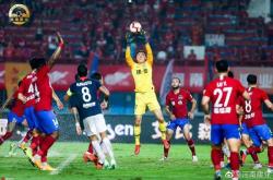 开云体育登录-罗马悍然击败对手,球队发挥出色