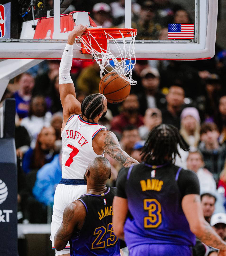 关于硬气炸开了!老五妄想助攻,湖人分胜快船的信息 关于硬气炸开了!老五妄想助攻,湖人分胜快船的信息