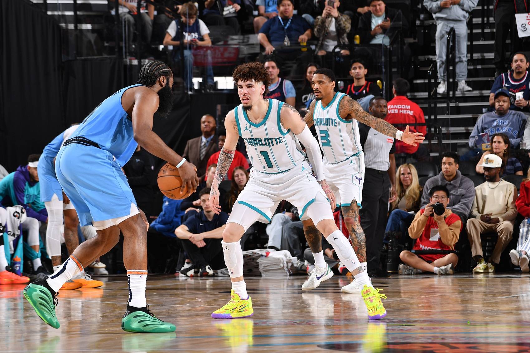 包含快船客场击败掘金,展现出色团队配合的词条 包含快船客场击败掘金,展现出色团队配合的词条