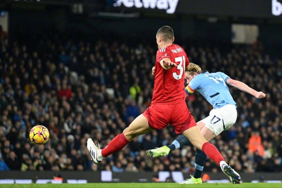 关于曼城主场惨败，英超豪门陷入连败危机的信息