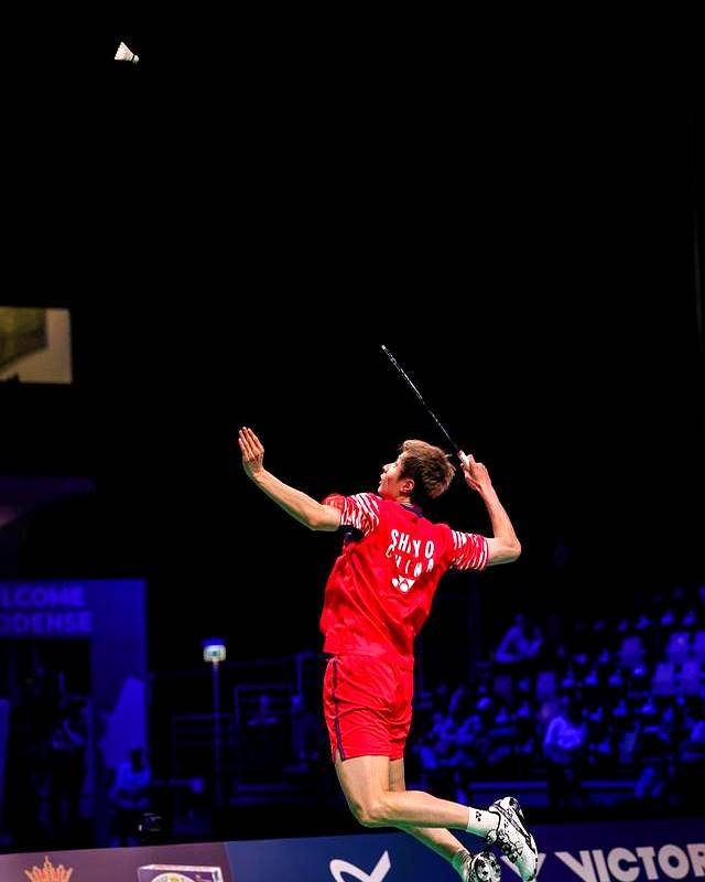 包含印尼羽毛球队鏖战韩国羽毛球队，安赛龙统治全场的词条