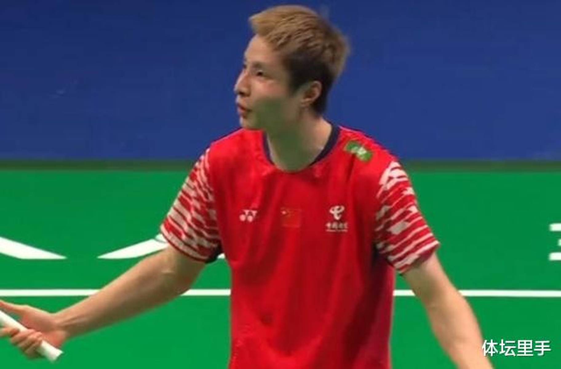 包含印尼羽毛球队鏖战韩国羽毛球队，安赛龙统治全场的词条