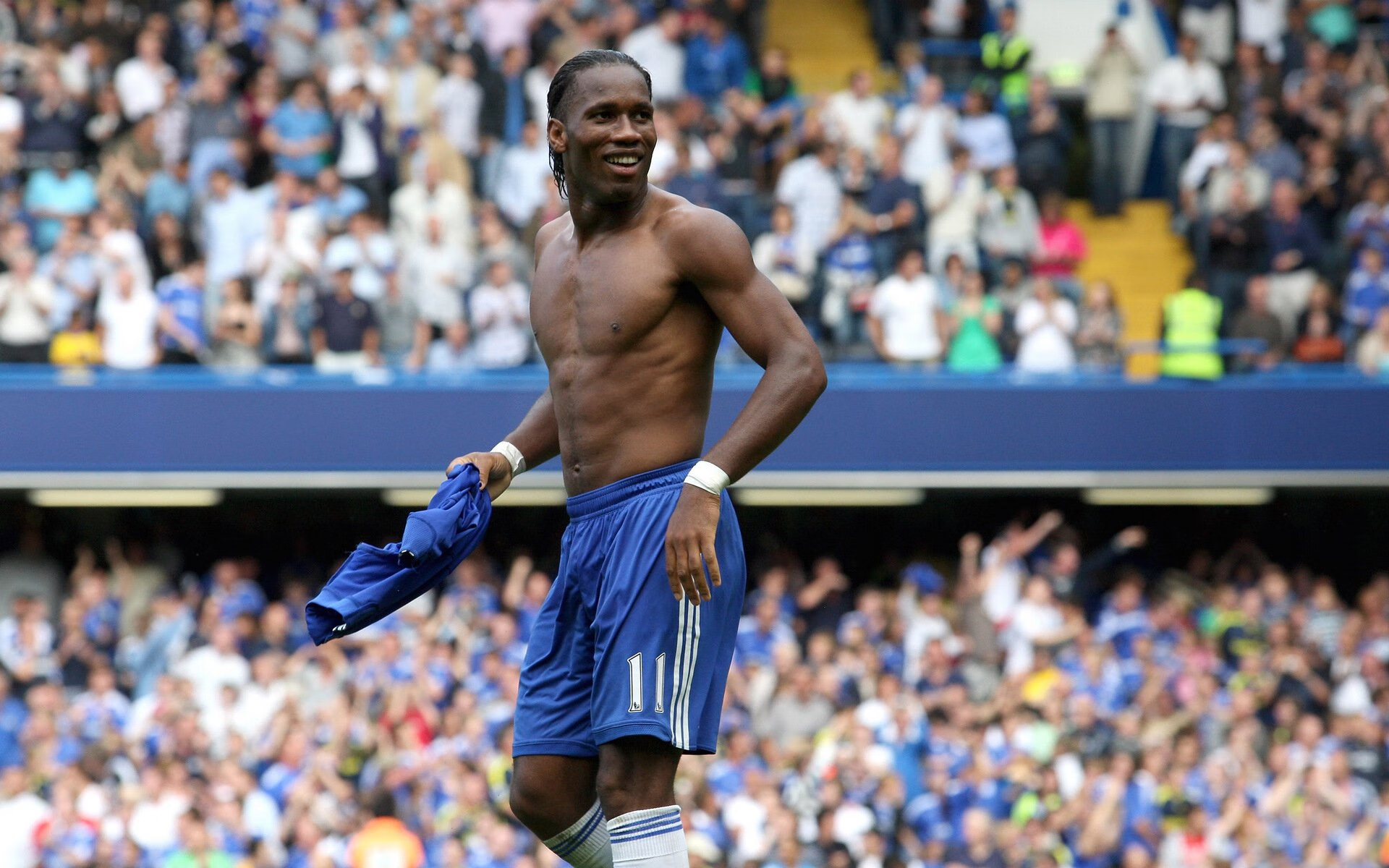 秘鲁铁壁全面压制里昂，福登魔术秀诠释个人英雄主义