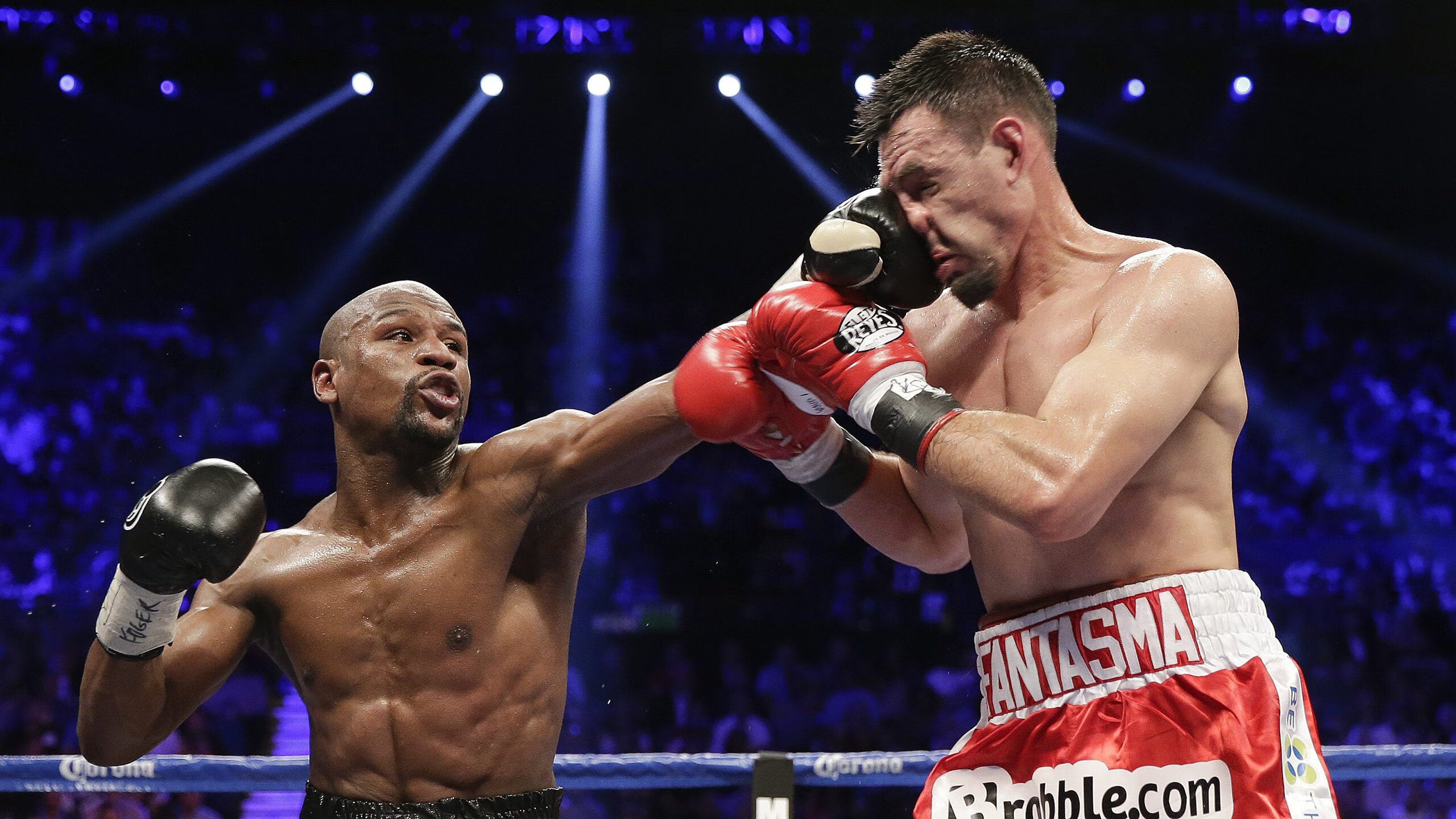 街道上的极速，球场上的狂飙，当F1焦点战遇上湖人单节风暴